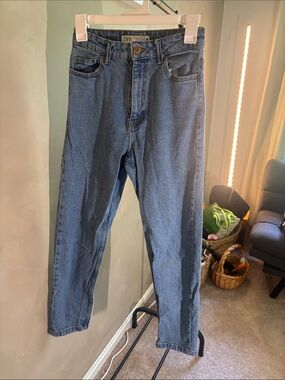 Zara Women's Blue Straight Leg Jeans